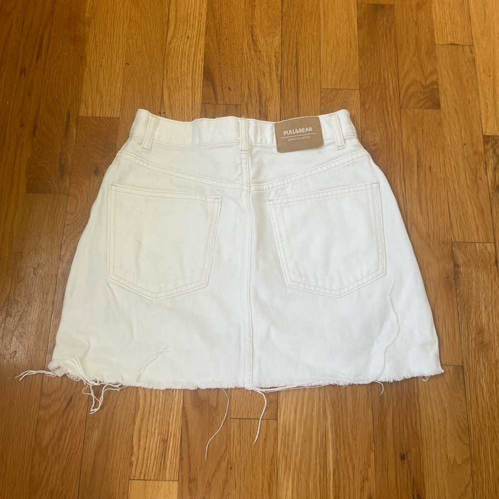 Pull & bear white denim skirt